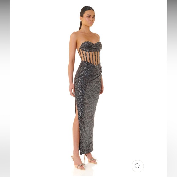 Eliya The Label Megan Gown - Picture 2 of 4